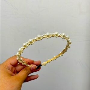 Elegant Pearl and Gold Headband